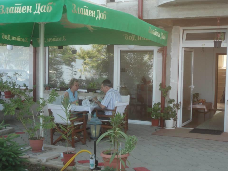 Apartmani Bakule Peštani Oda fotoğraf